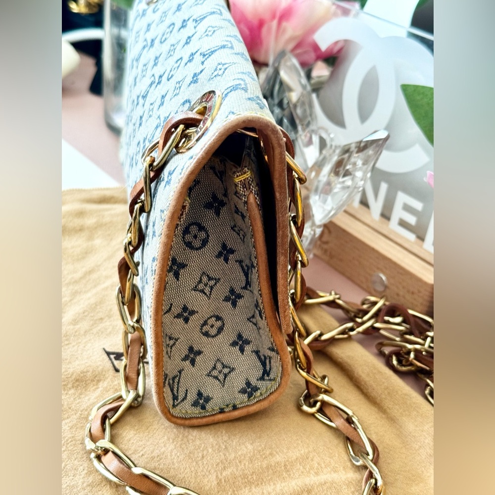 Louis Vuitton Grey/Navy Monogram Mini Lin Camille Crossbody Chain Flap Bag - Picture 6 of 14